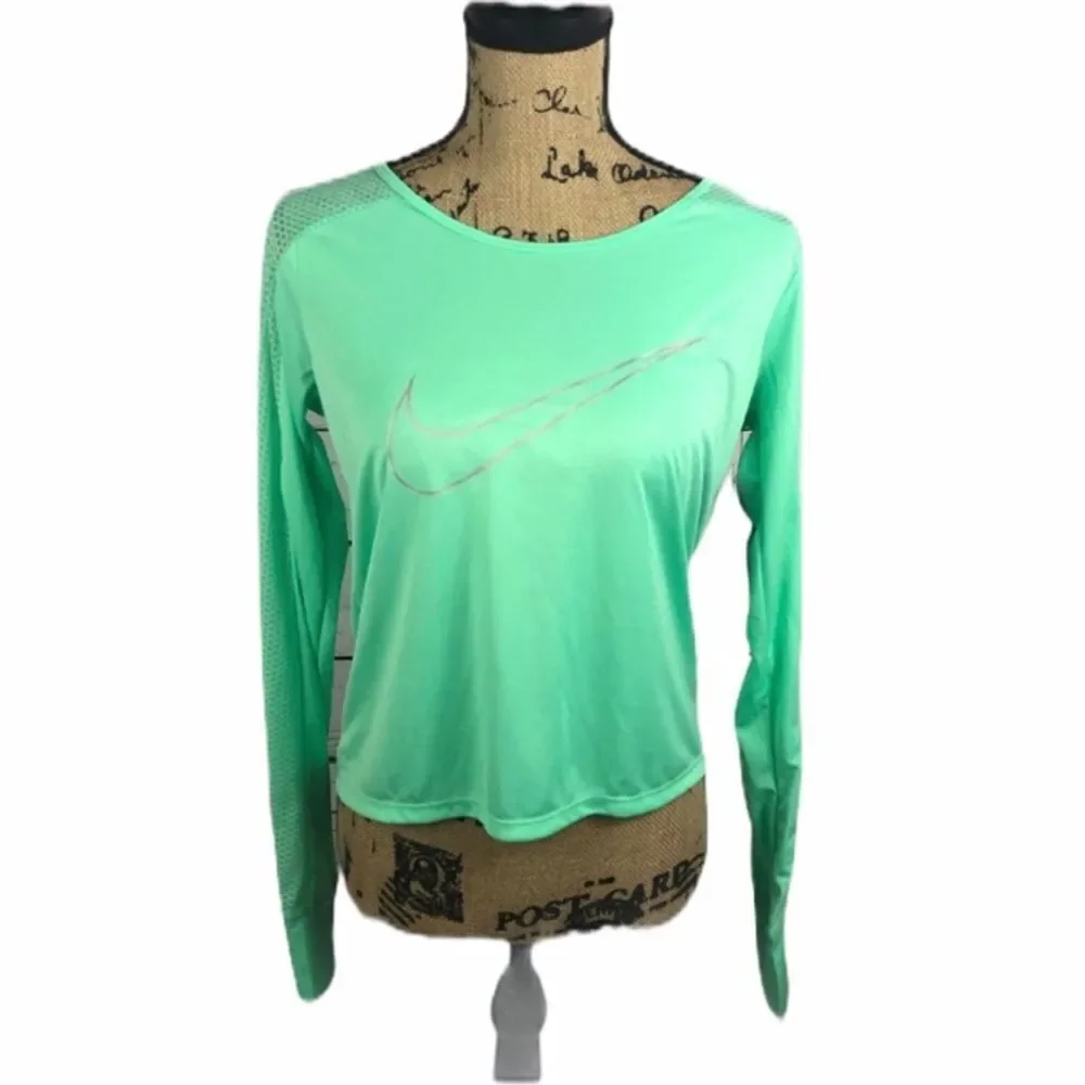 Nike running shirt green SMALL
